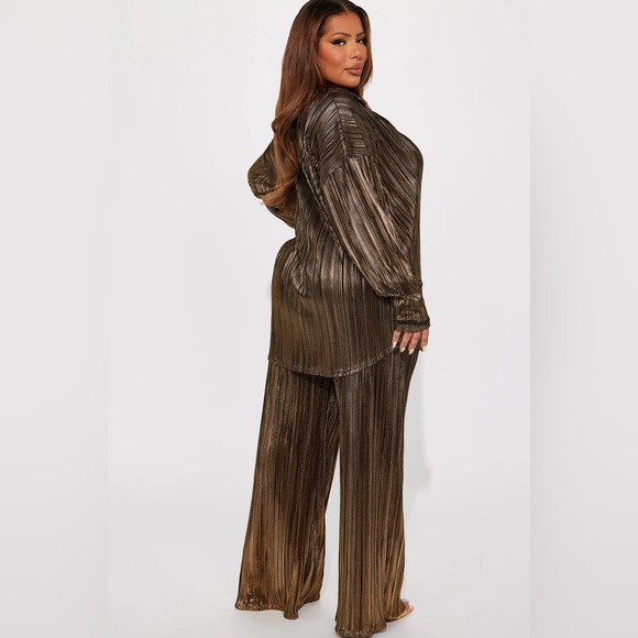 Metallic gold matching pant set - Picture 3 of 5